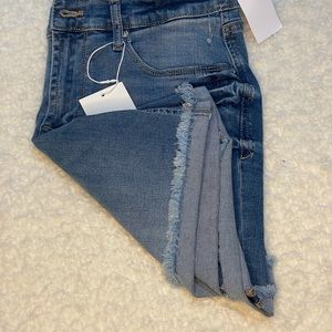 New! Kenzie Jeans Cuffed Frayed Dark Wash Shorts